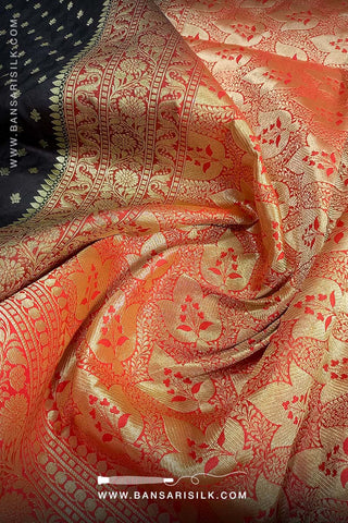 Black And Red Banarasi Saree design for Wedding parties at best price guaranteed