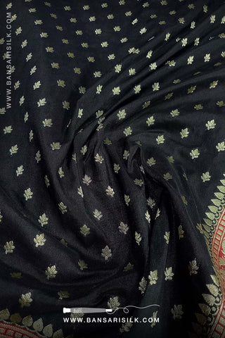 Black And Red Bollywood Banarasi Saree