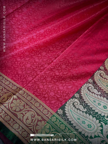 Red Banarasi Silk Saree for wedding, Banarasi Tanchoi Silk Saree for wedding, Wedding Saree, Tanchoi Saree